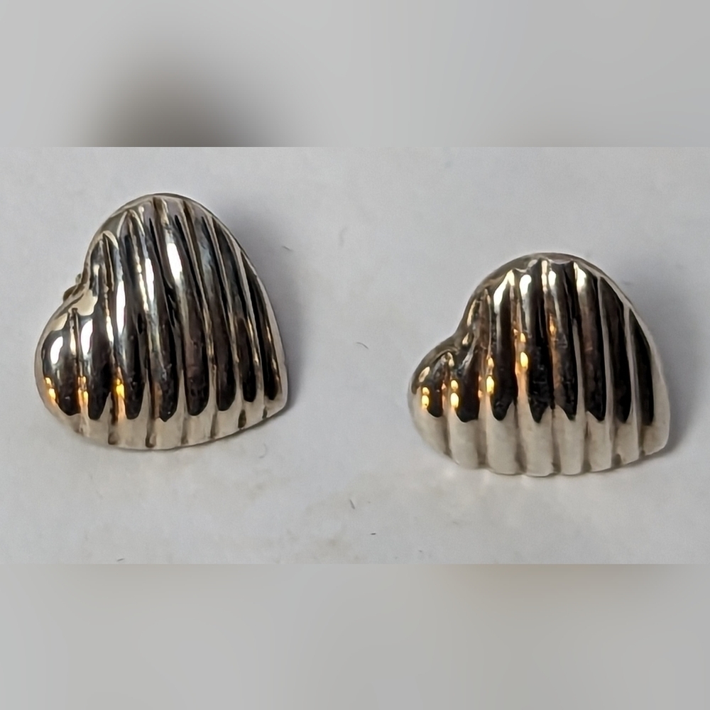 ♥️ Sterling Silver Heart Post Earrings posts signed TMA 925, Valentine's Day